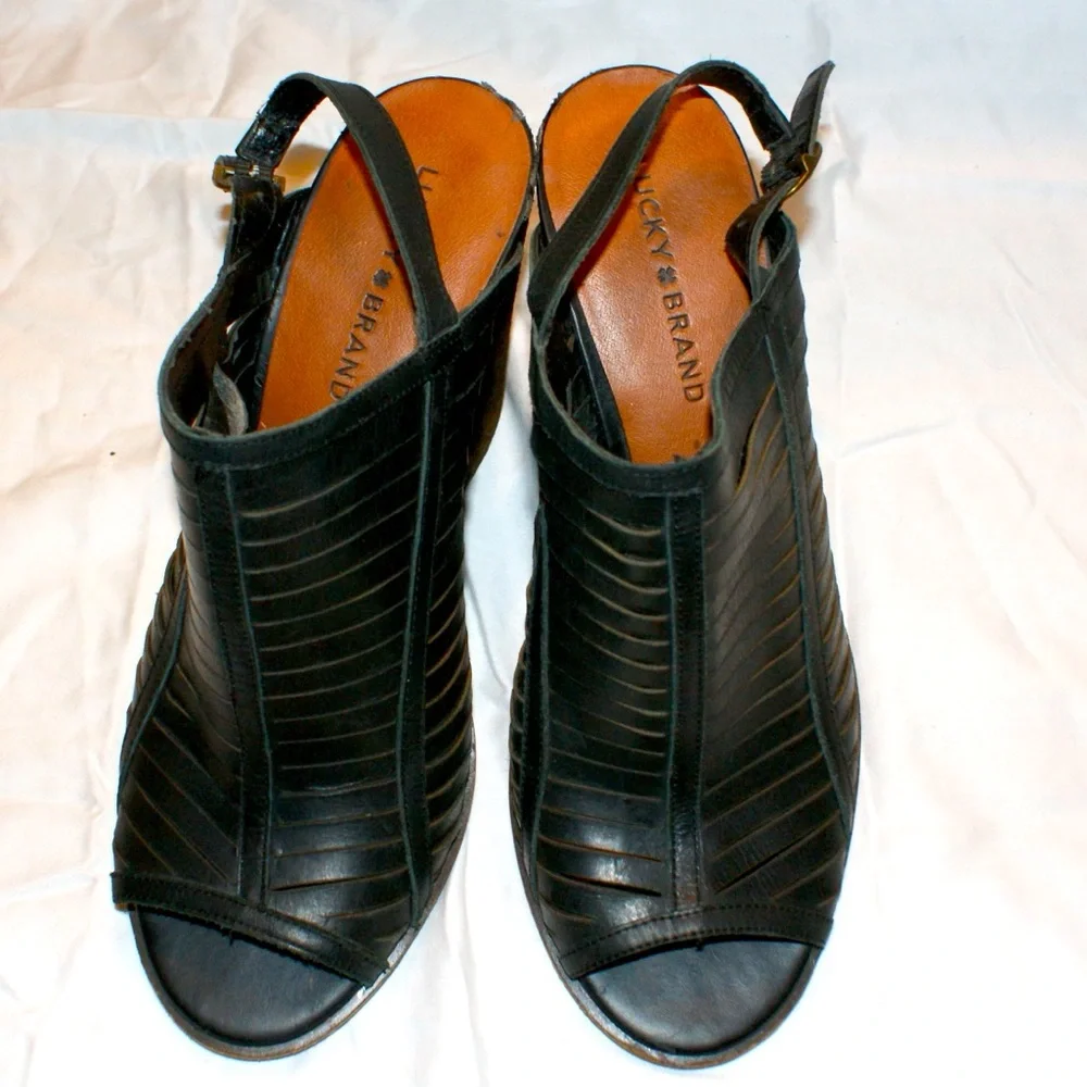Lucky Brand leather peep toe sling back size 10 or size 40 euro - Picture 1 of 8
